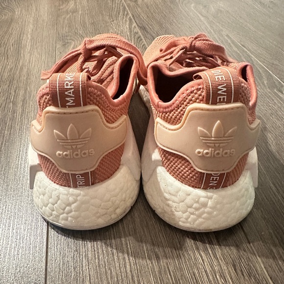 Adidas NMD R1 Pink size 6 - Picture 2 of 4